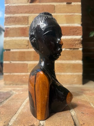Figura africana madera tallada a mano