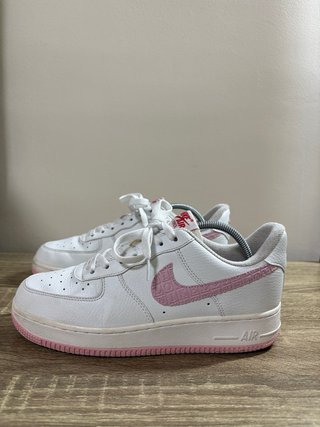 Nike Air Force 1 Rosa y Blanco