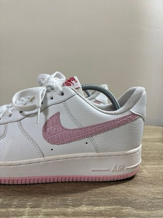 Nike Air Force 1 Rosa y Blanco