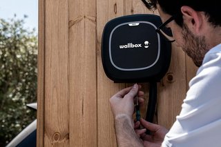 - Wallbox cargador rápido para vehículo eléctric