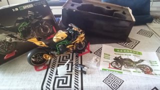 Moto Colección Sonido LED Humo 1:9
