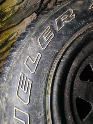 Llantas nissan et-25 con ruedas 30/9,5/15