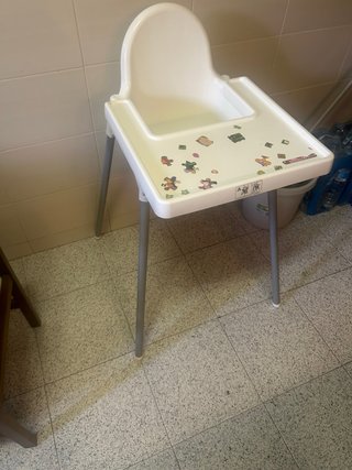 Trona infantil blanca