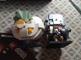 LEGO BrickHeadz 75317 Mandalorian The Child