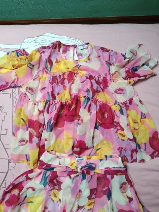 Conjunto falda y blusa niña floral