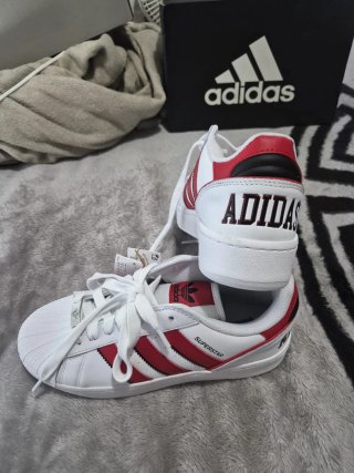 Adidas Superstar Blancas y Rojas