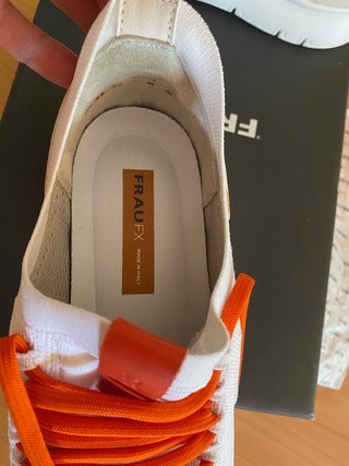 Scarpe uomo Frau bianche con lacci arancioni
