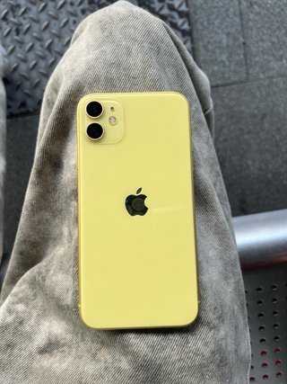 iPhone 11 64GB Amarillo