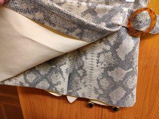 Falda pantalón efecto piel serpiente