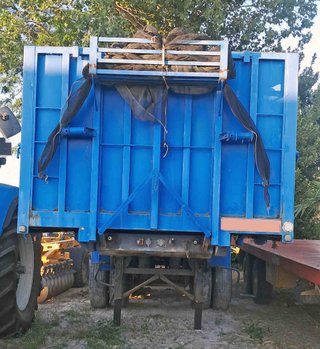 Semirremolque basculante 30 m3.