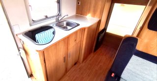 AUTOCARAVANA CAPUCHINA MARACA RIMOR 6 PLAZAS
