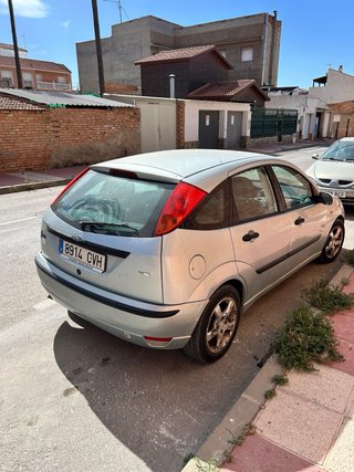 Ford Focus 2000