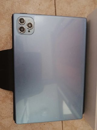 Tablet PC Azul con Accesorios