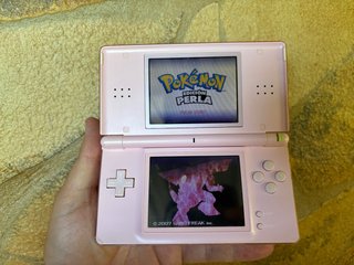 Nintendo DS Lite Rosa y Pokémon Perla