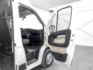 Peugeot Boxer Combi 5/9 333 L2H2 BHDI 103kW(140CV) S&S