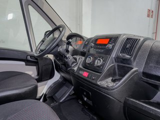 Peugeot Boxer Combi 5/9 333 L2H2 BHDI 103kW(140CV) S&S