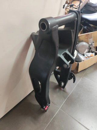 Basculante Honda CBR 1000