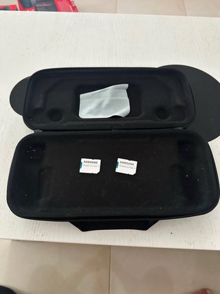 Dock Steam Deck 2 Tarjetas MicroSD y funda origina