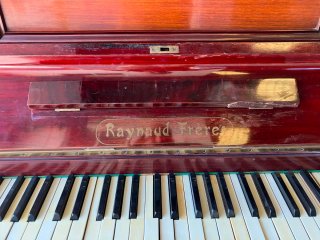 Piano Vertical Antiguo Raynaud Frères