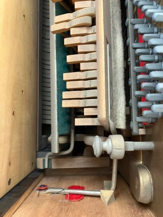 Piano Vertical Antiguo Raynaud Frères