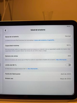 iPad A16 128GB + Teclado Magic Keyboard