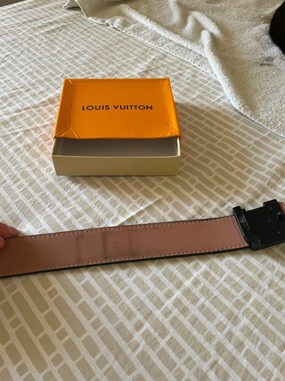 Portafoglio e cintura Louis Vuitton