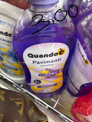 Detersivi per bucato e pavimenti