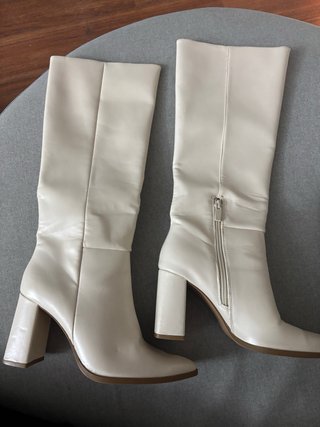 Botas altas Stradivarius beige