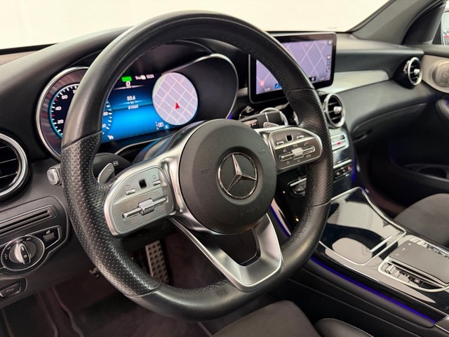 Mercedes-Benz GLC Coupé 2022 300de 306cv AMG LINE