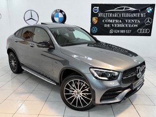 Mercedes-Benz GLC Coupé 2022 300de 306cv AMG LINE