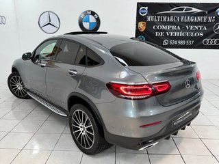 Mercedes-Benz GLC Coupé 2022 300de 306cv AMG LINE