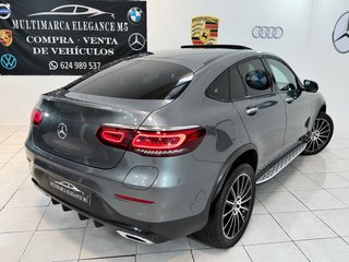 Mercedes-Benz GLC Coupé 2022 300de 306cv AMG LINE