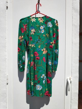 Vestido verde estampado floral