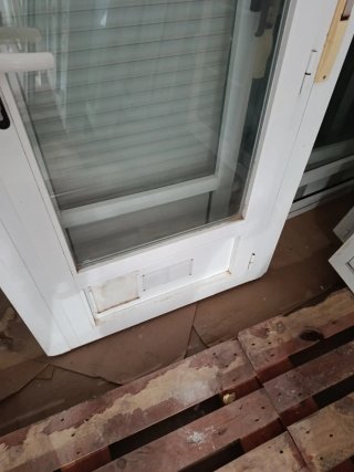 Puerta balcón cristal climalit con persiana