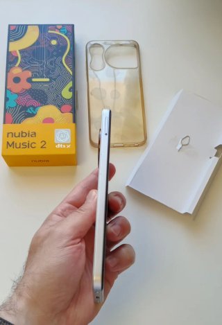 NUBIA Music 2 256Gb 14Gb Ram 50Mpx NFC Android 15