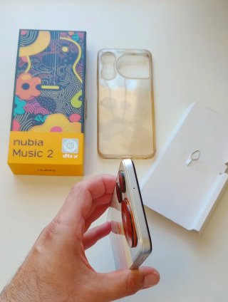 NUBIA Music 2 256Gb 14Gb Ram 50Mpx NFC Android 15