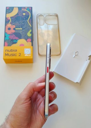 NUBIA Music 2 256Gb 14Gb Ram 50Mpx NFC Android 15