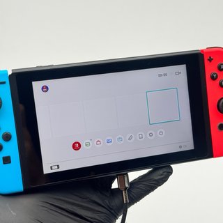 Nintendo Switch 32GB Completa Ottima