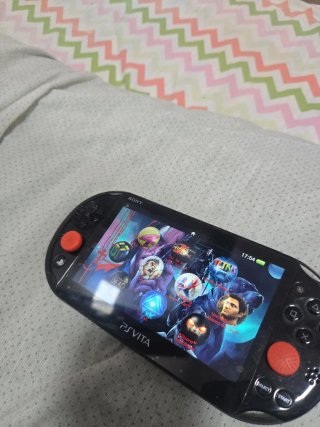 Consola Sony PS Vita Negra
