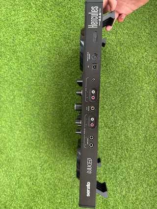 Controlador DJ Hercules Inpulse 500