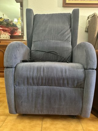 Sillón eléctrico reclinable azul