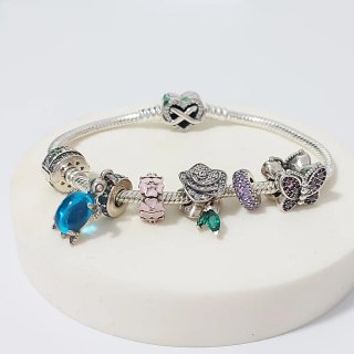 Pulsera Pandora Talla 19 con Charms