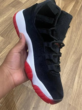 Nike Air Jordan 11 Retro Bred Velvet