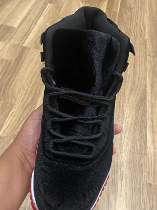 Nike Air Jordan 11 Retro Bred Velvet