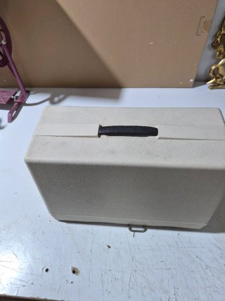 Máquina de coser Singer portátil