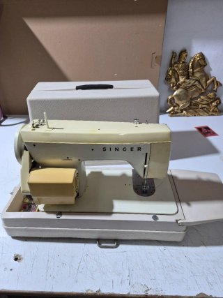 Máquina de coser Singer portátil
