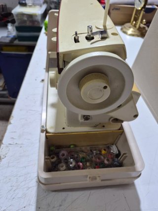 Máquina de coser Singer portátil
