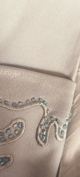 Traje falda y chaqueta gris mujer