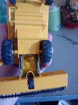 Cosechadora Juguete New Holland TX 34