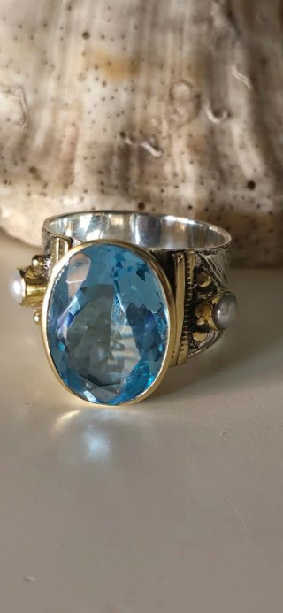 Maravillosa anillo burilado a mano